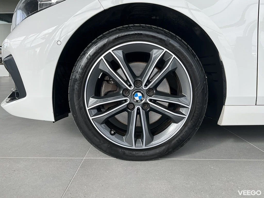 BMW 118 118i i Model Sport Rattvärme Park Assist Sportstolar 0kW