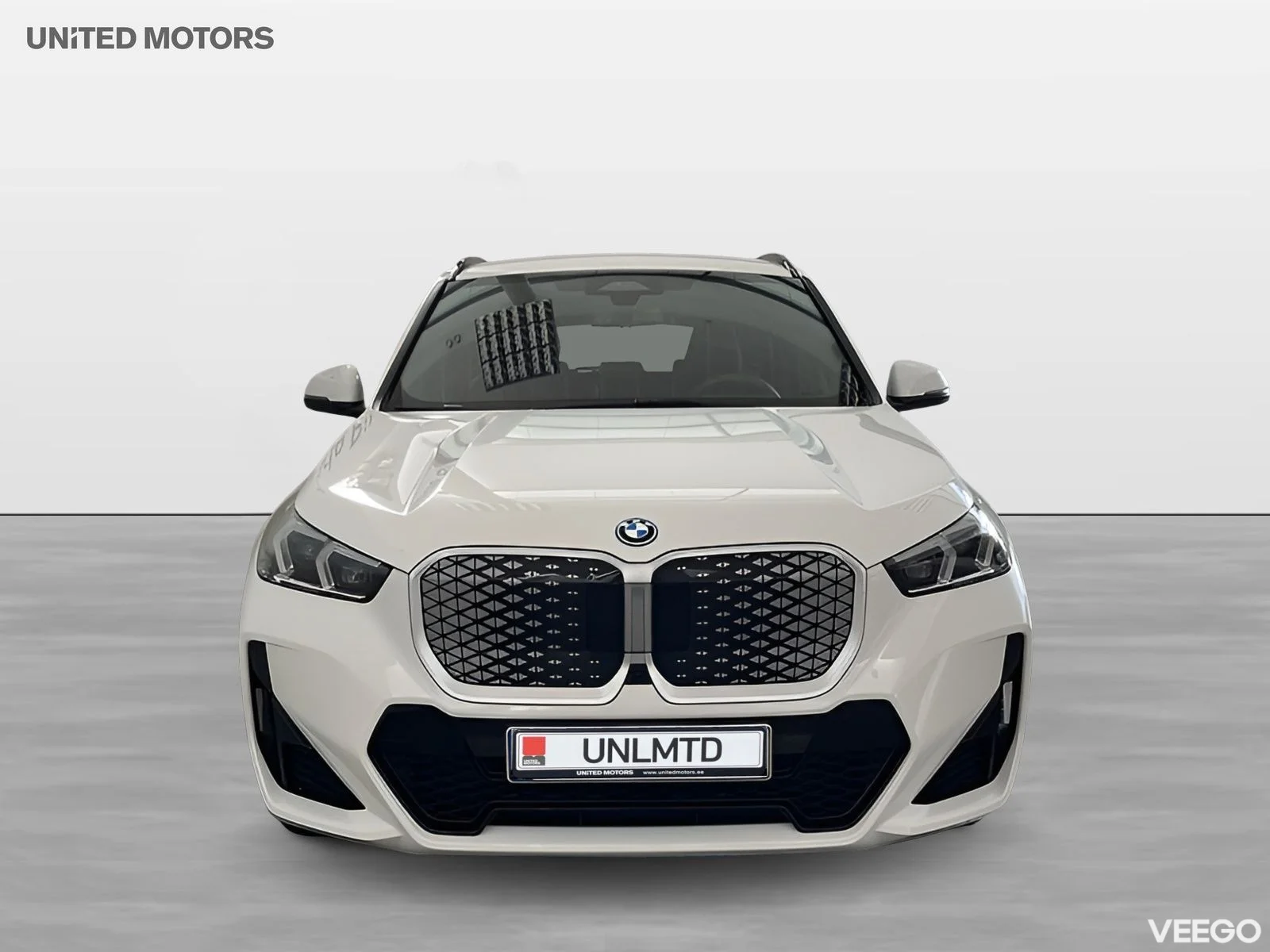 BMW iX1 eDrive20 M Sport Drag HiFi Elstolar Head-Up Rattvärme 0kW