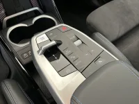 BMW iX1 eDrive20 M Sport Drag HiFi Elstolar Head-Up Rattvärme 0kW thumbnail