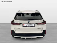 BMW iX1 eDrive20 M Sport Drag HiFi Elstolar Head-Up Rattvärme 0kW thumbnail