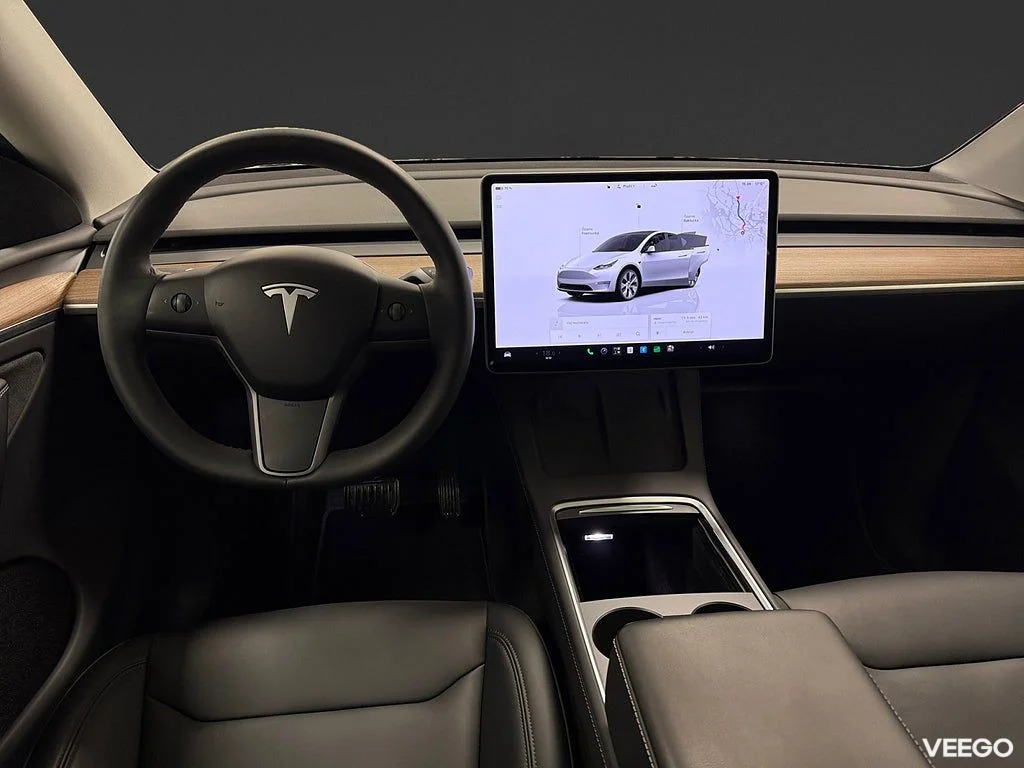 Tesla Model Y Long Range AWD 514HK /Drag /Moms 378kW