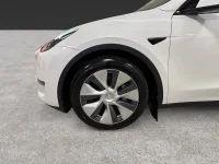 Tesla Model Y Long Range AWD 514HK /Drag /Moms 378kW thumbnail