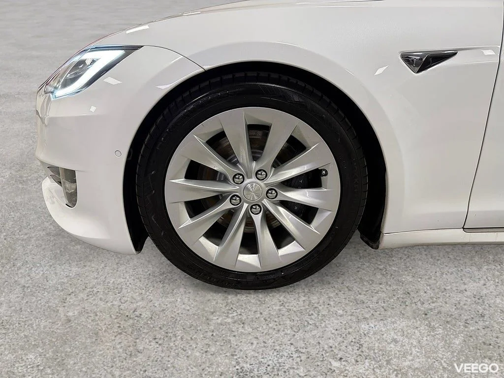 Tesla Model S Long Range Plus AWD 525KH Raven /Moms 386kW