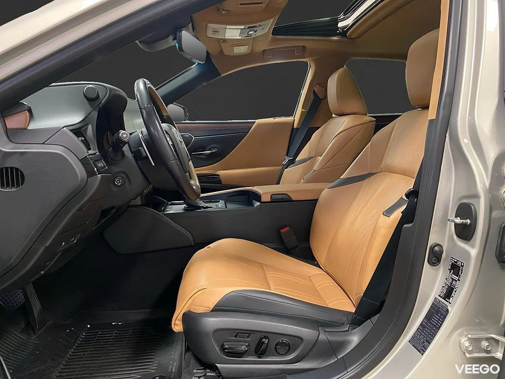 Lexus ES 300 ES 300h 2.5 E-CVT 218HK Executive /Teknik /Taklucka 160kW