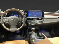 Lexus ES 300 ES 300h 2.5 E-CVT 218HK Executive /Teknik /Taklucka 160kW thumbnail