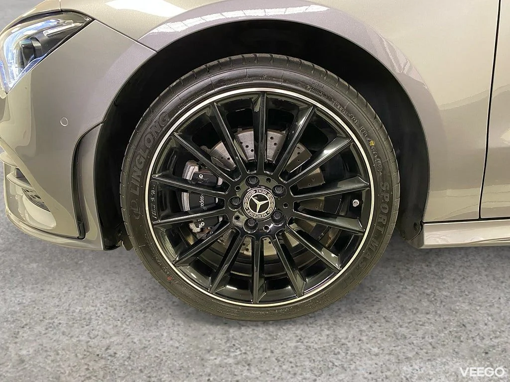 Mercedes-Benz CLA250 250 e SB 218HK AMG /Pano /Drag 160kW