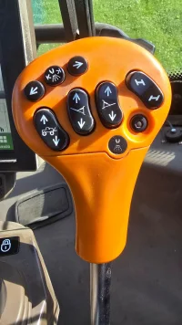 John Deere M740i kW thumbnail