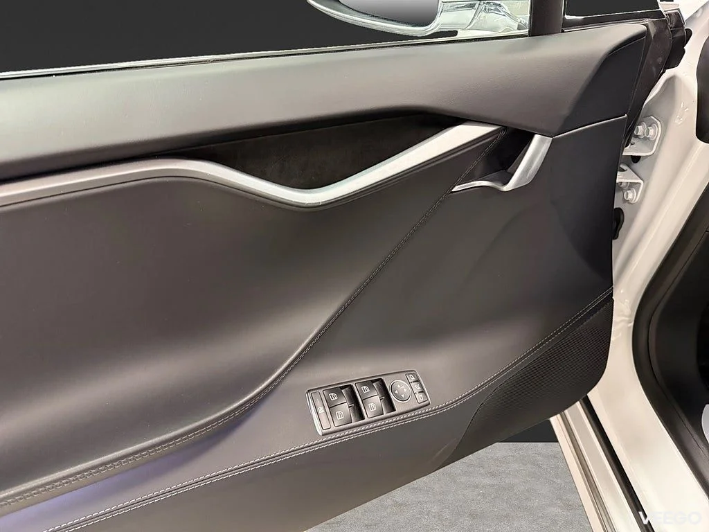 Tesla Model S Long Range Plus AWD 525KH Raven /Moms 386kW