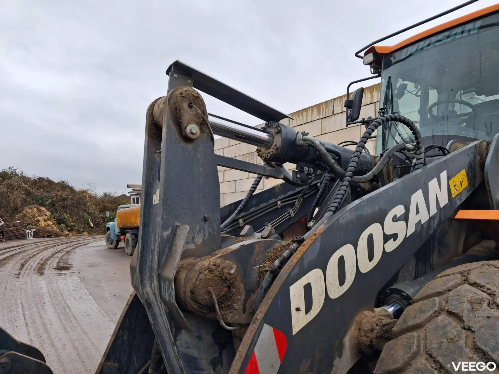 Doosan DL420 232kW