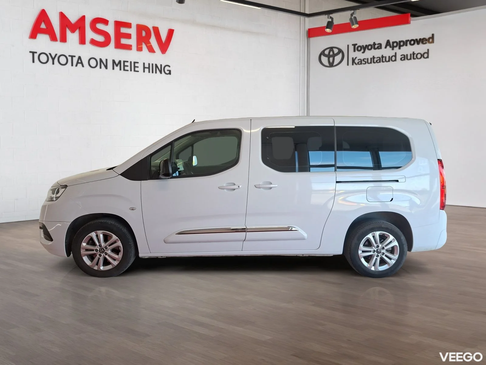 Toyota Proace City Shutle Long Double side door 1.5 96kW