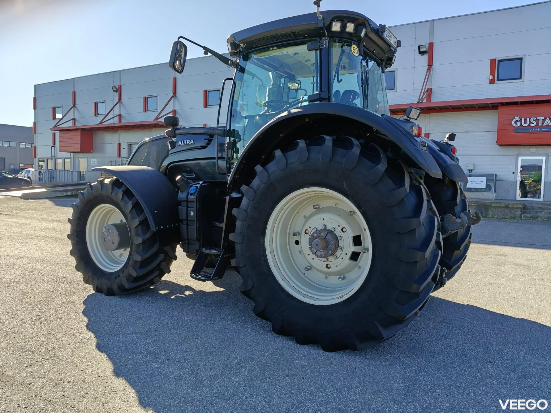 Valtra S353 262kW