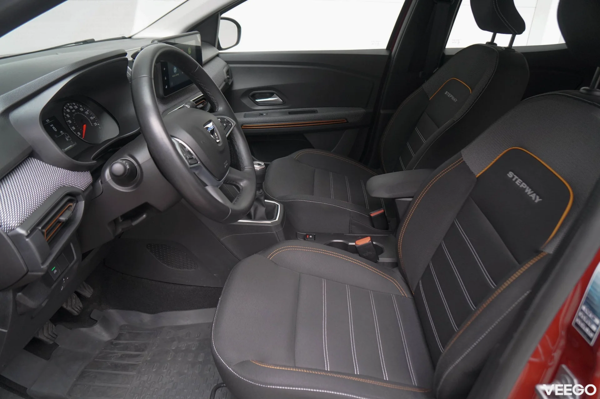 Dacia Sandero STEPWAY Comfort 1,0 TCe 100hj LPG 1 67kW