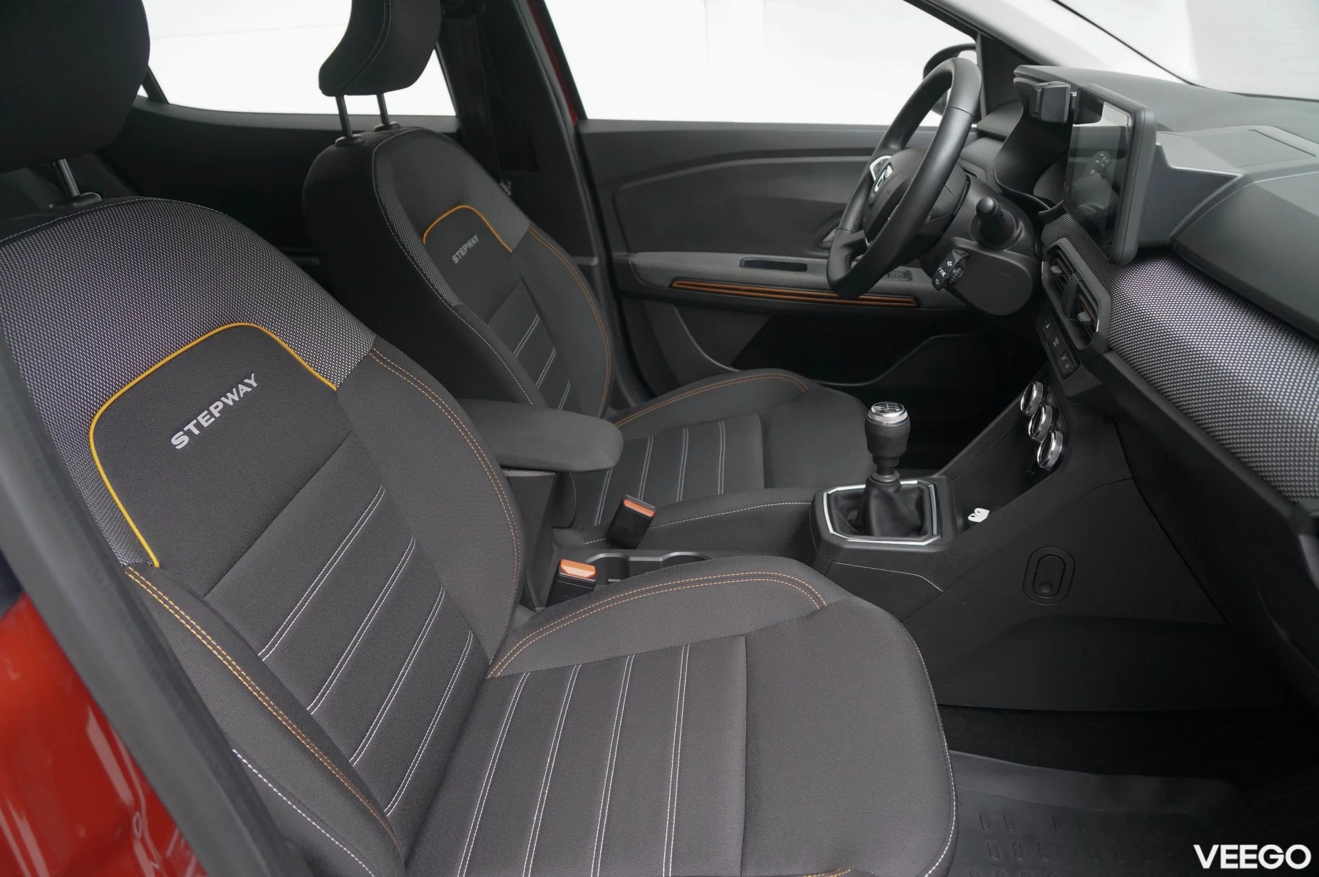 Dacia Sandero STEPWAY Comfort 1,0 TCe 100hj LPG 1 67kW