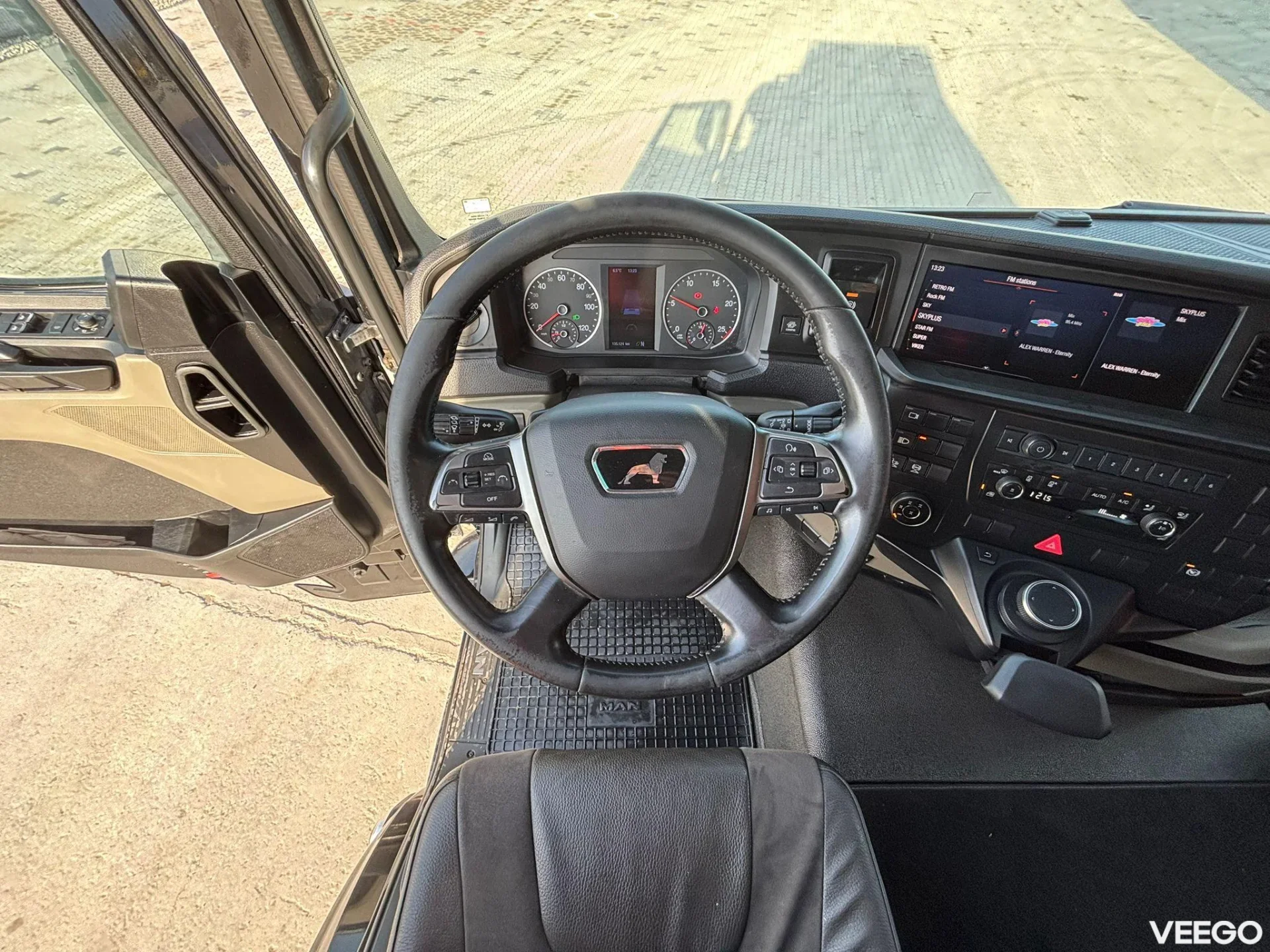 MAN TGS FULL STEEL / PRITARDER / BOX L=5957 mm 375kW