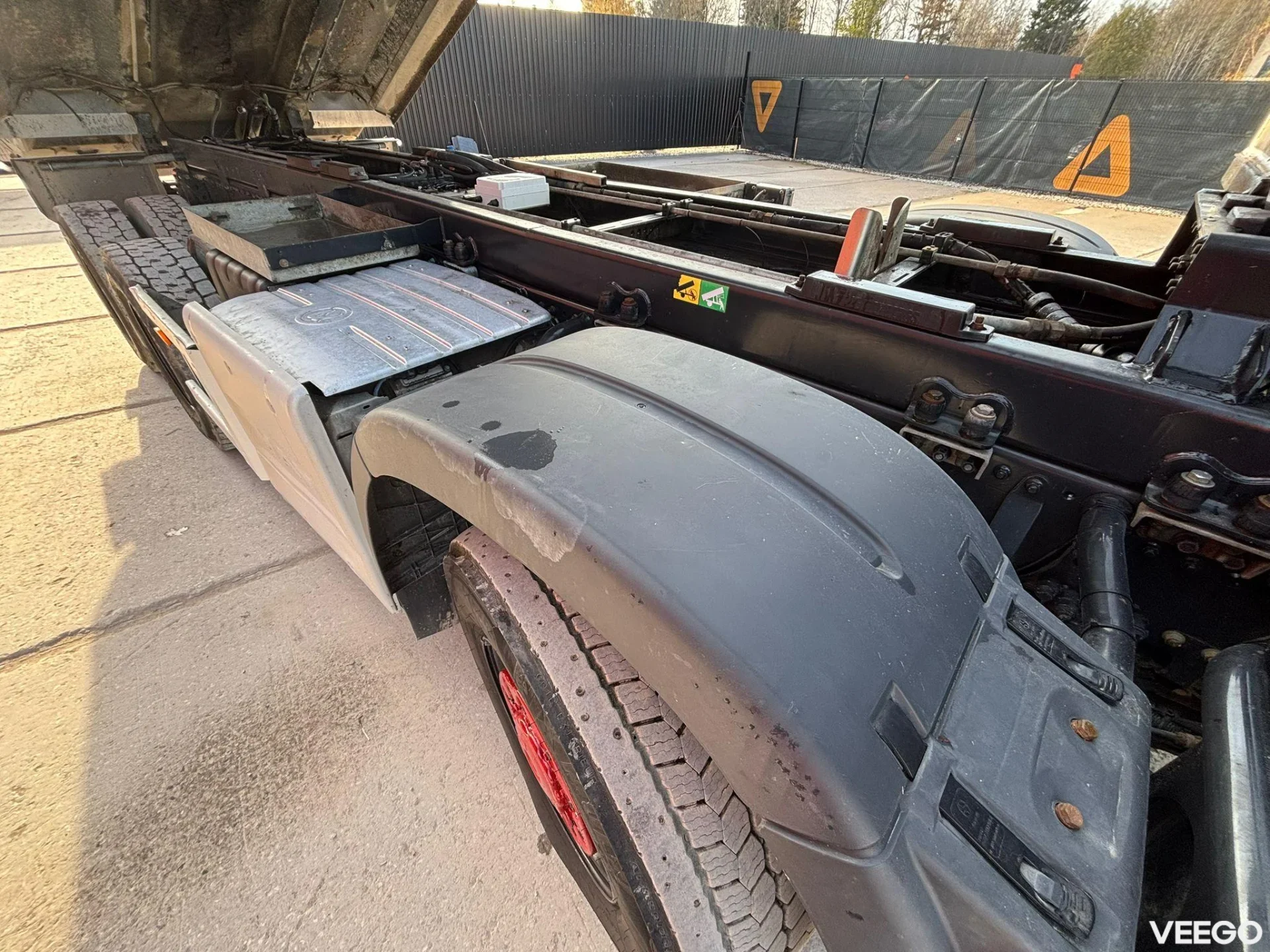 MAN TGS FULL STEEL / PRITARDER / BOX L=5957 mm 375kW