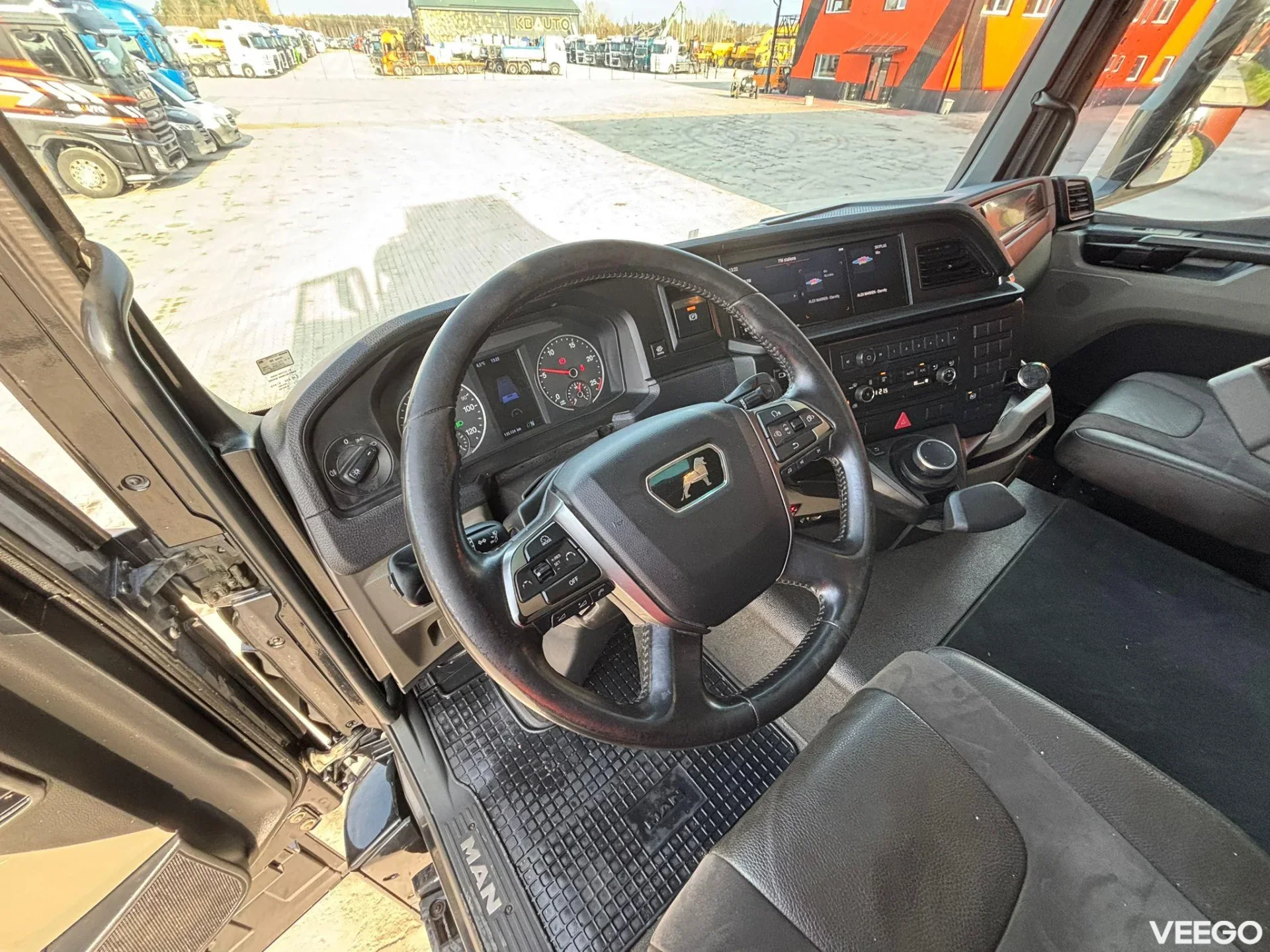 MAN TGS FULL STEEL / PRITARDER / BOX L=5957 mm 375kW