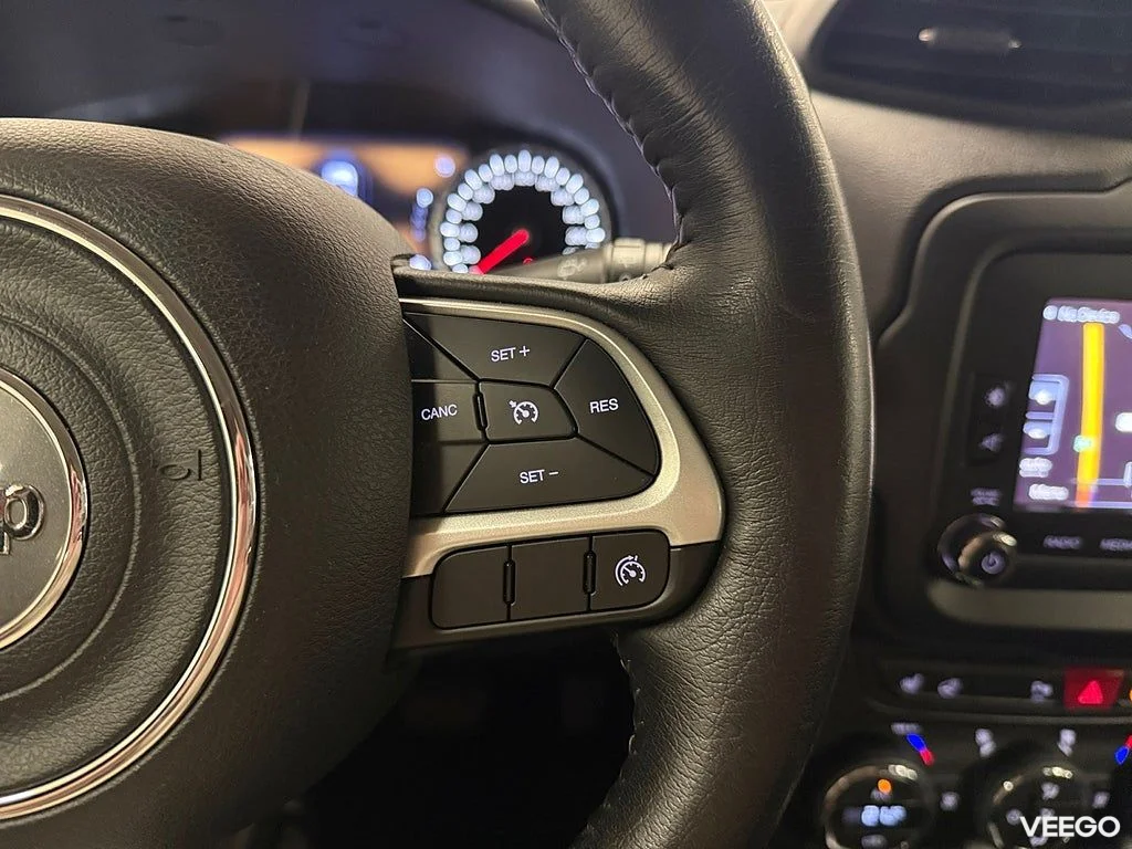 Jeep Renegade 1.4 MJT 4WD 170HK Limited /B-Kamera /Navi 125kW