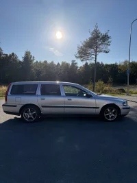 Volvo V70 D5 2.4 120kW thumbnail