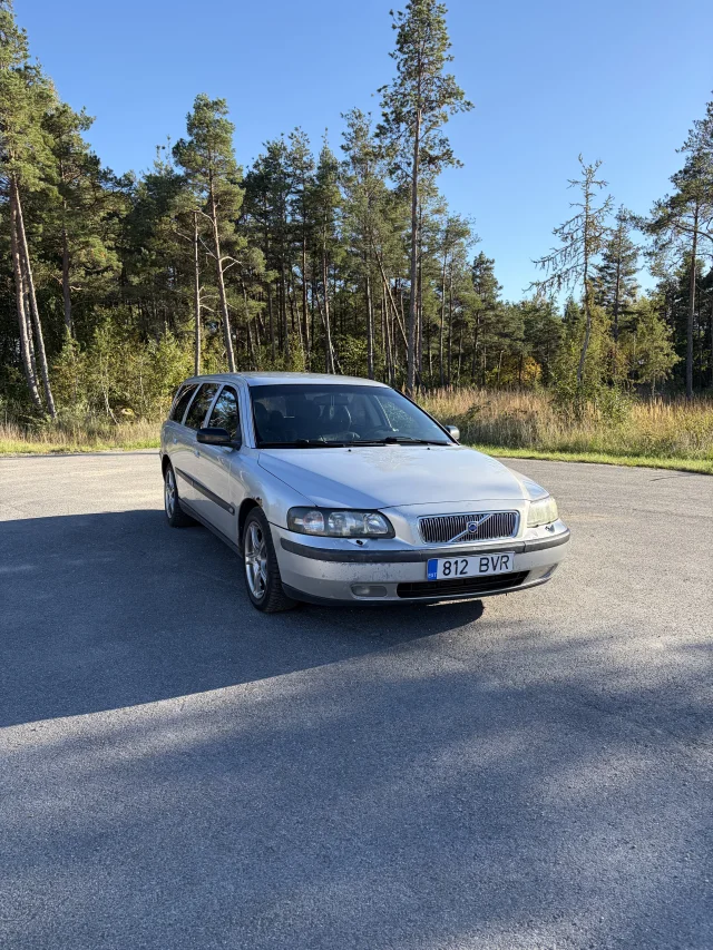 Image of Volvo V70 D5 2.4 120kW