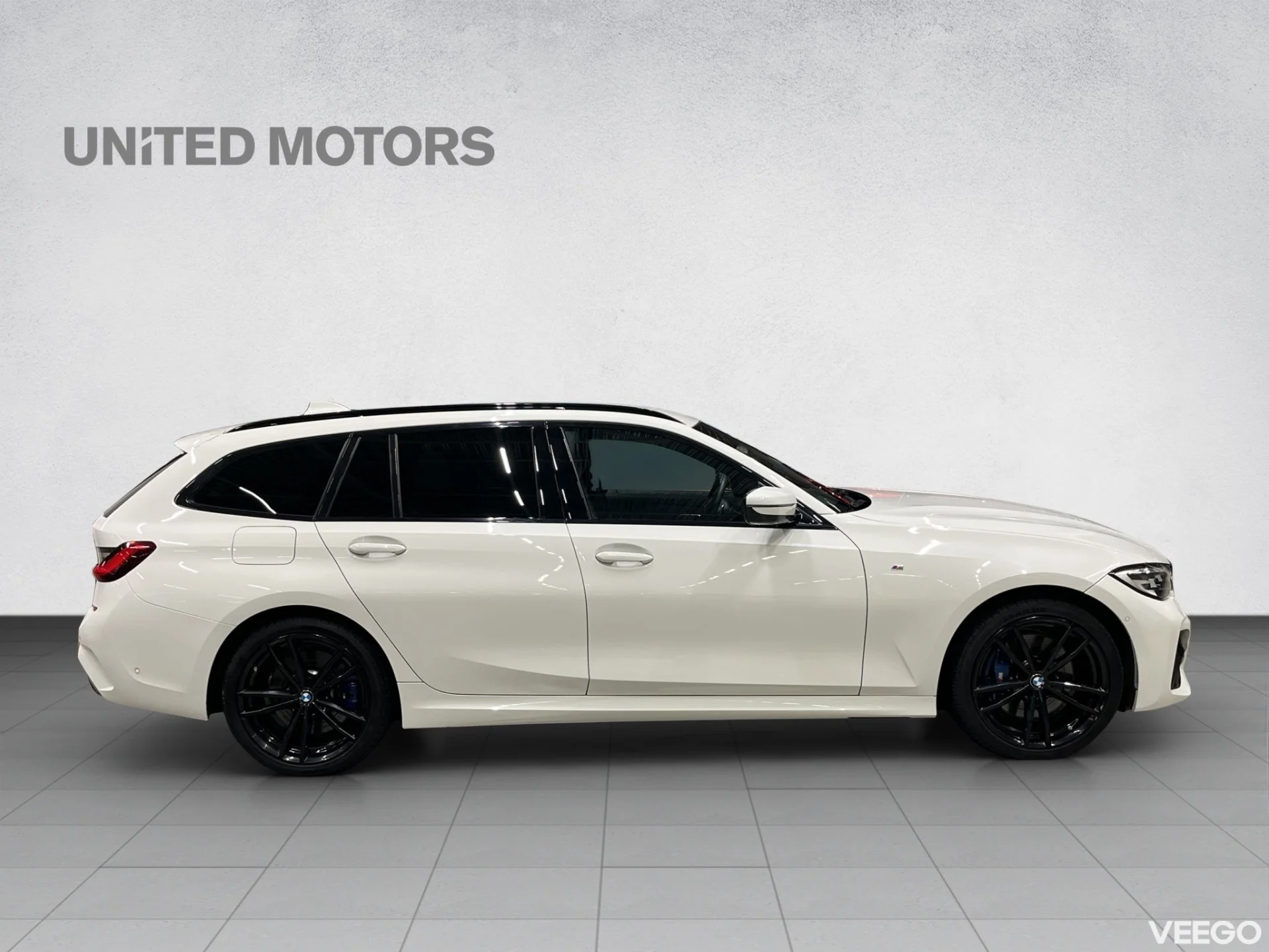 BMW 330 Touring M-Sportpakett 135kW