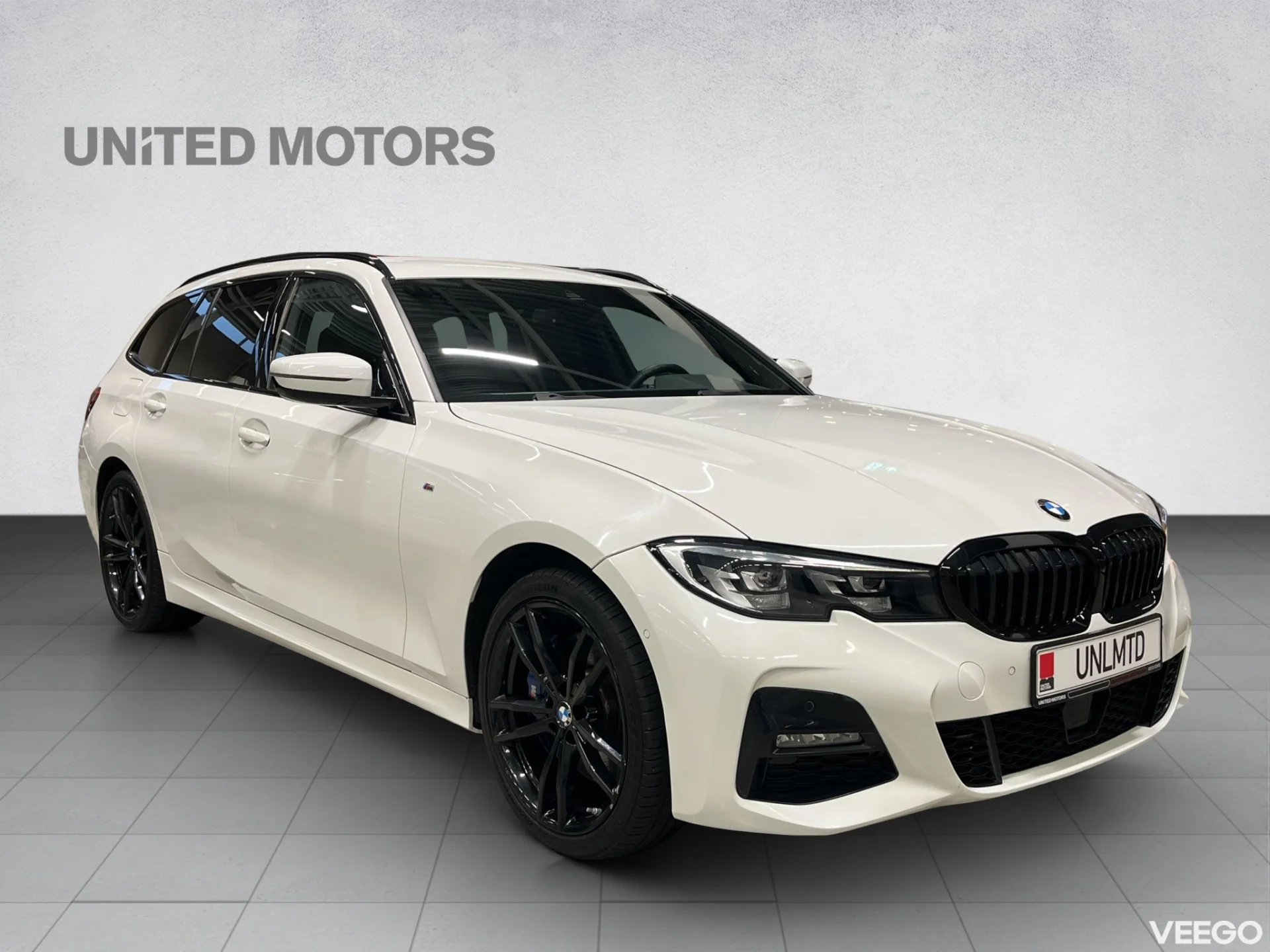 BMW 330 Touring M-Sportpakett 135kW