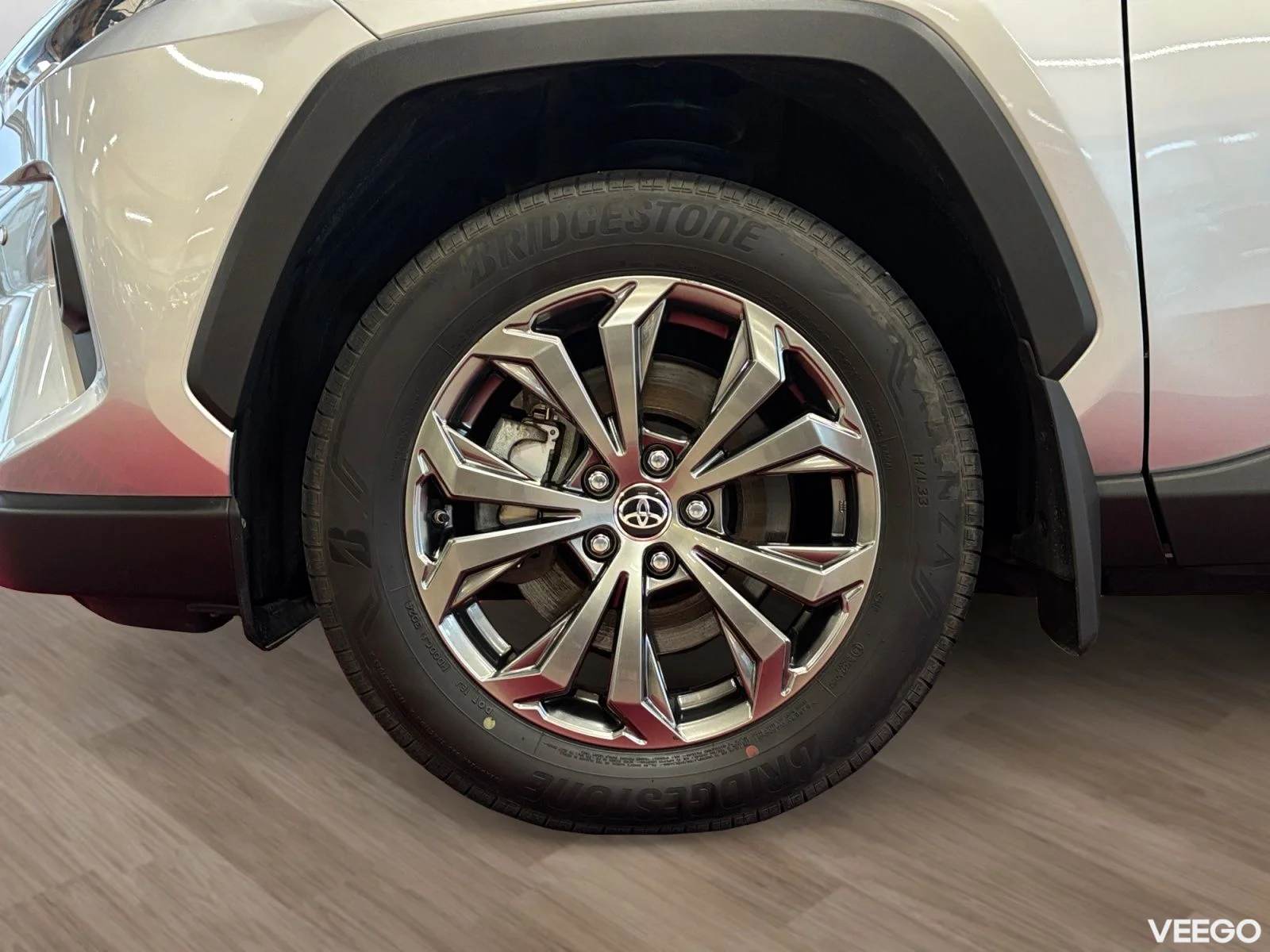 Toyota RAV4 Luxury Limited 2.5 131kW
