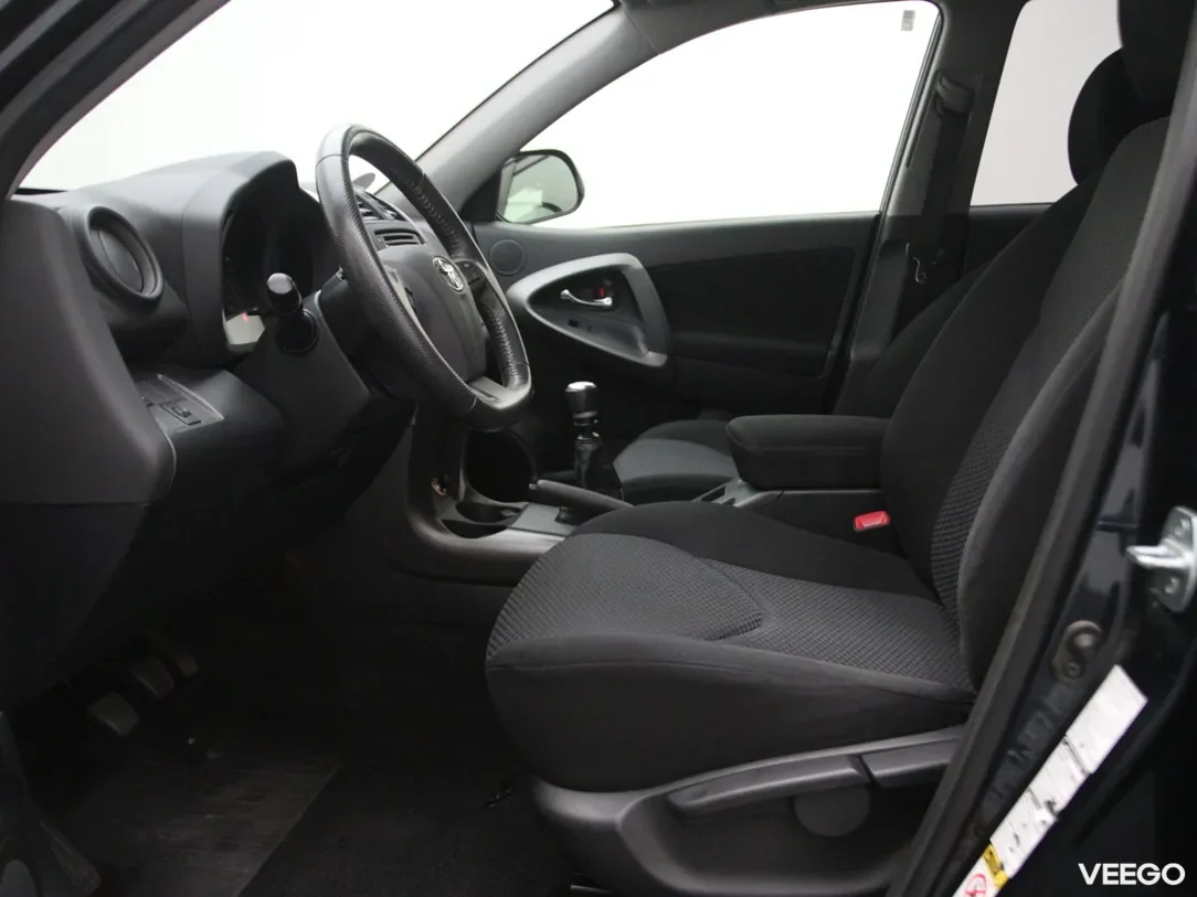 Toyota RAV4 2.2 110kW