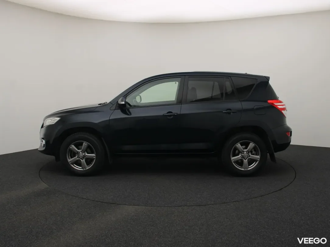 Toyota RAV4 2.2 110kW