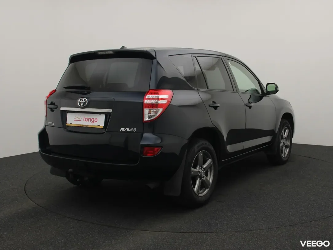 Toyota RAV4 2.2 110kW