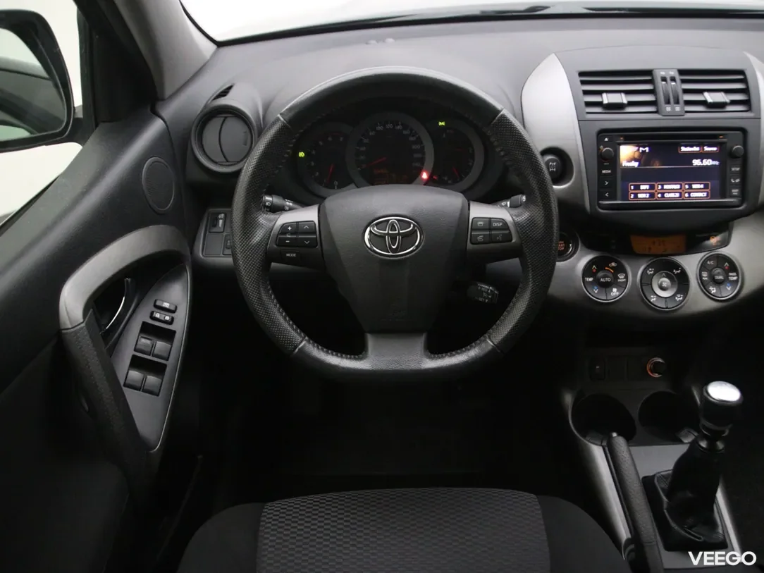 Toyota RAV4 2.2 110kW