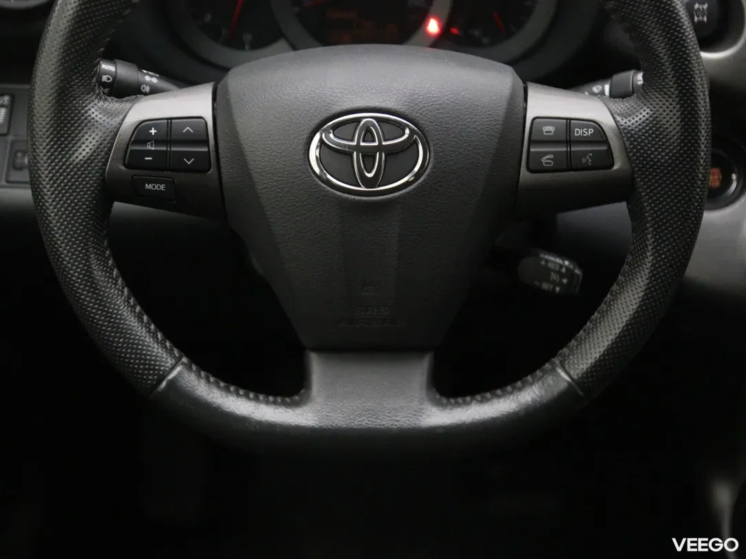 Toyota RAV4 2.2 110kW
