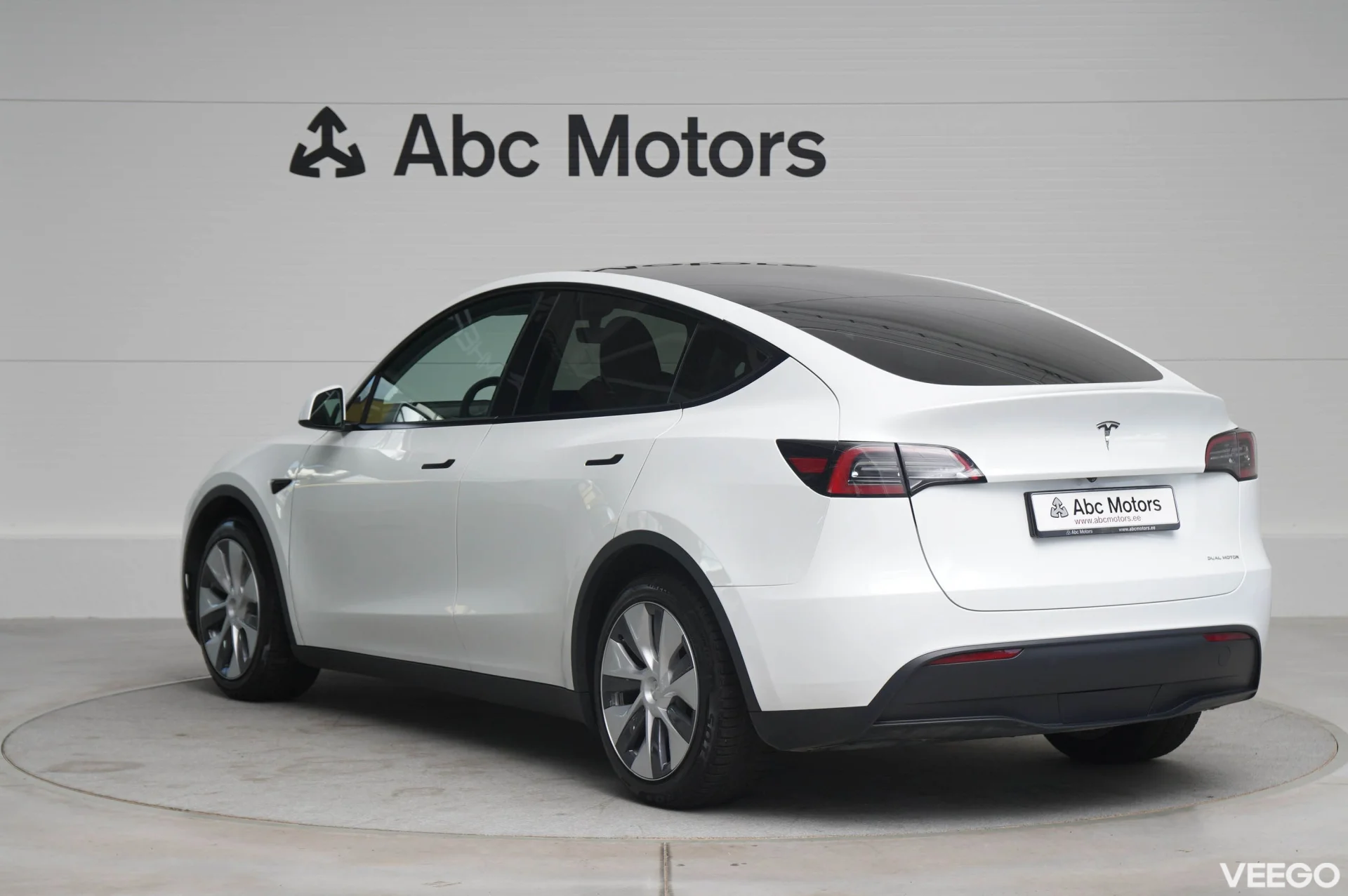 Tesla Model Y LONG RANGE DUAL MOTOR AWD 378kW