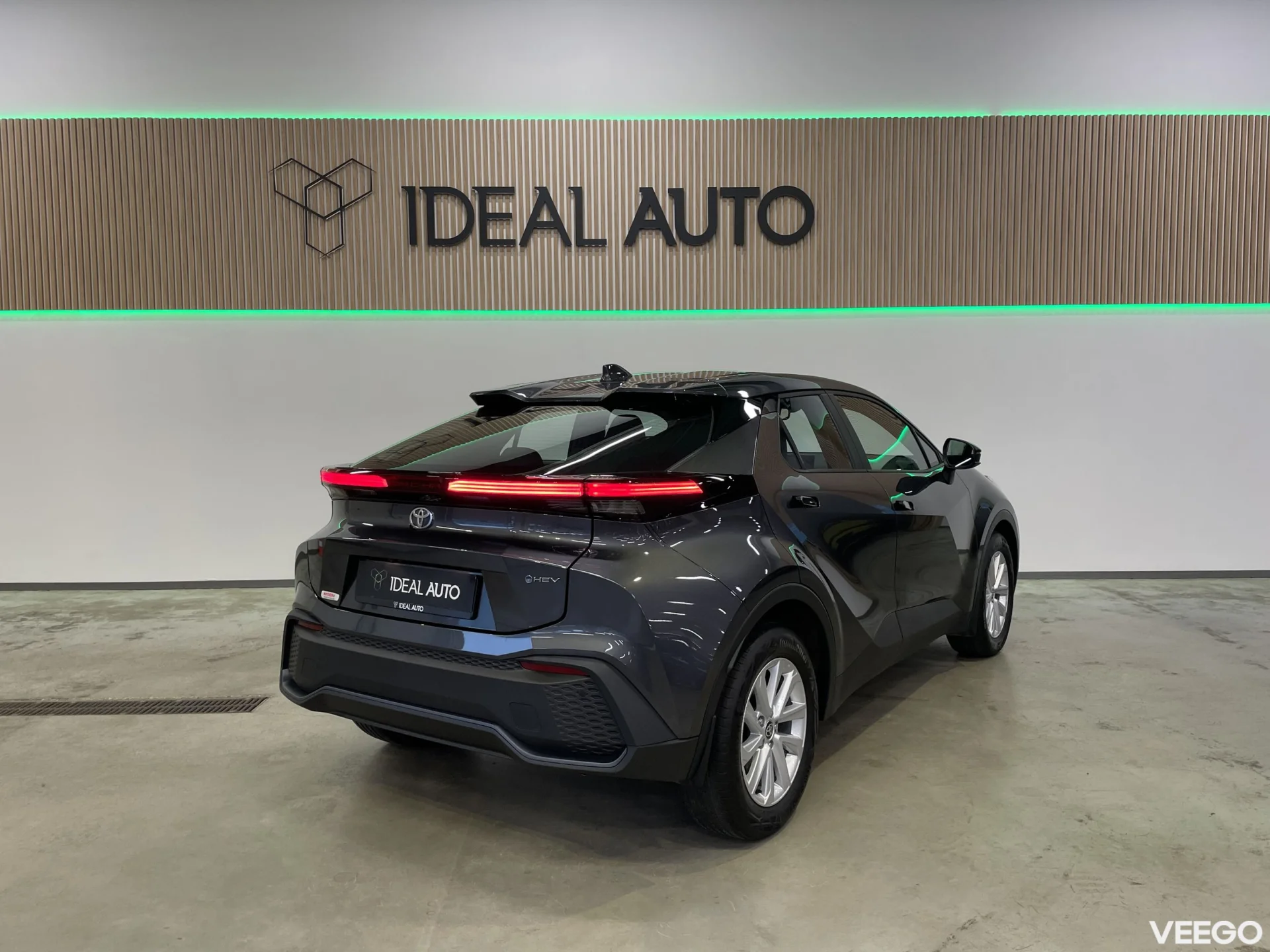 Toyota C-HR - 1.8 72kW