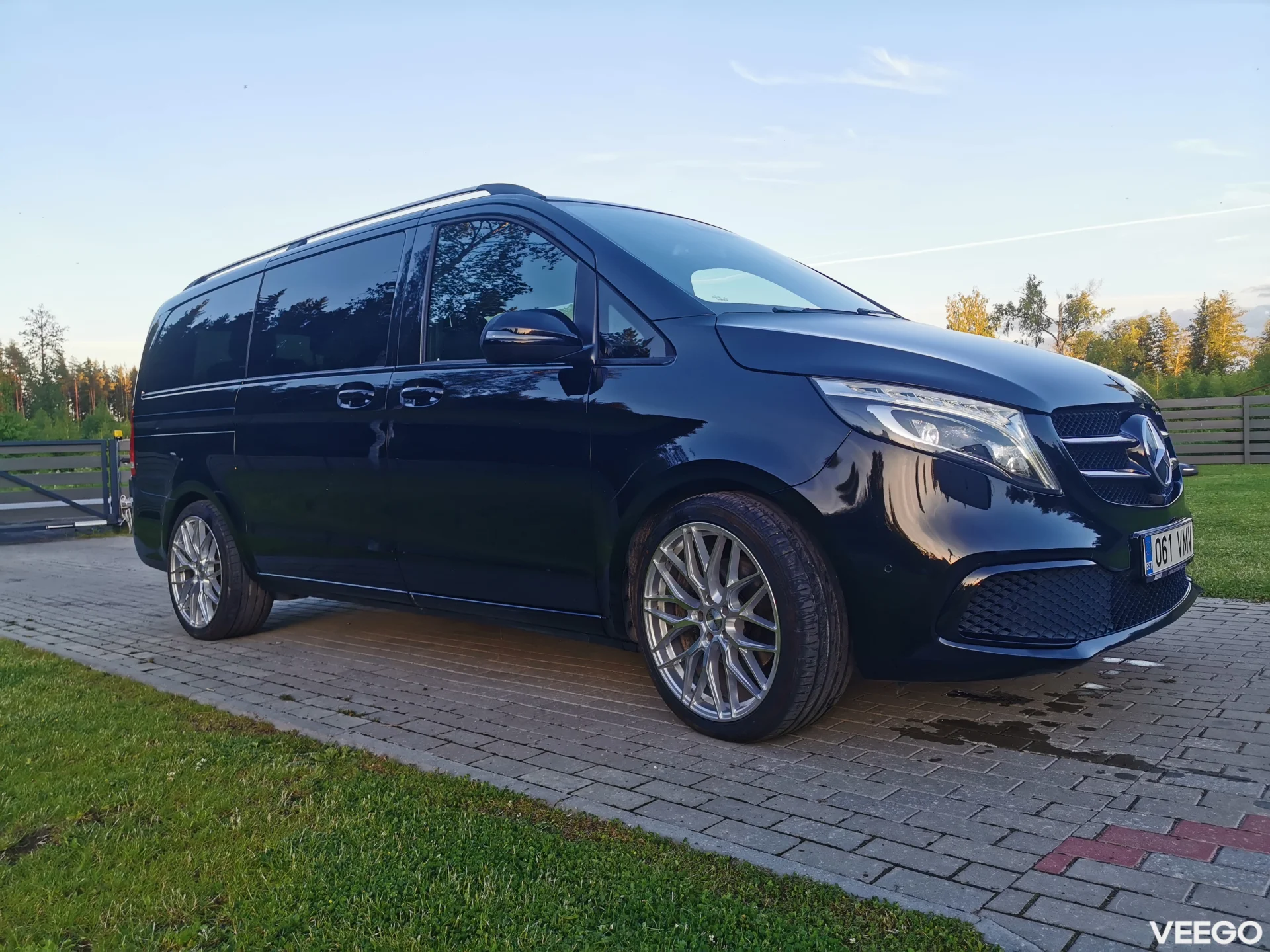 Mercedes-Benz V class 2.0 176kW