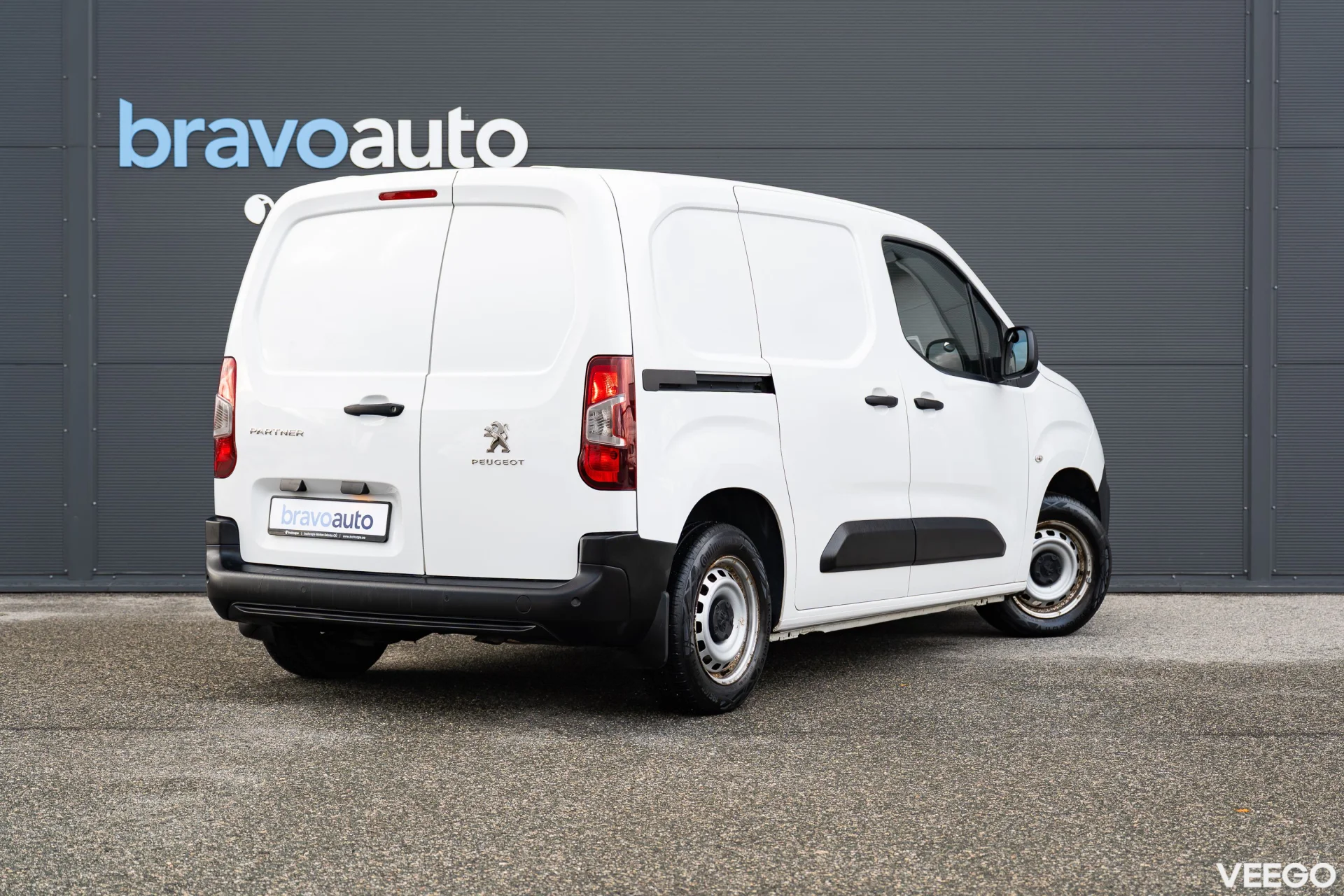 Peugeot Partner Puretech Pro 1.2 81kW
