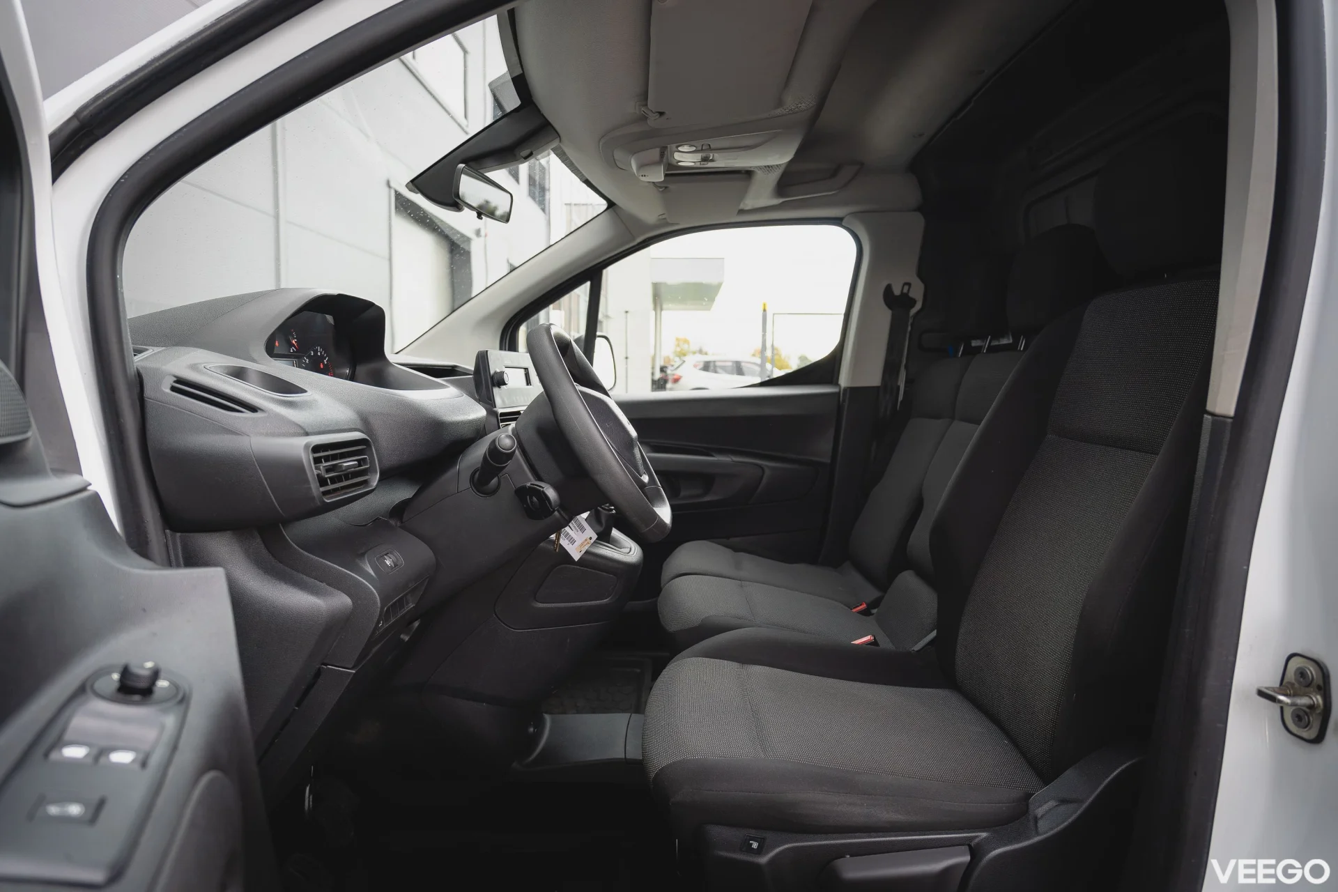 Peugeot Partner Puretech Pro 1.2 81kW