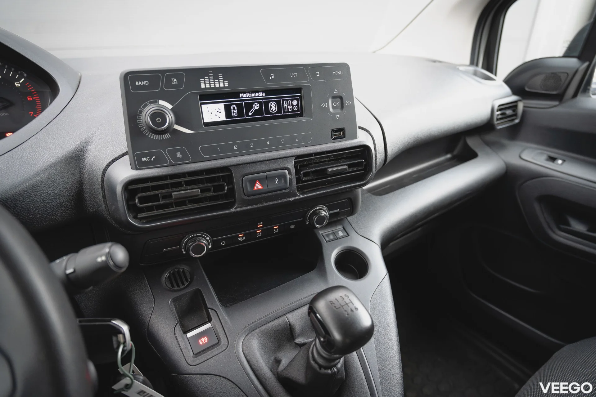 Peugeot Partner Puretech Pro 1.2 81kW
