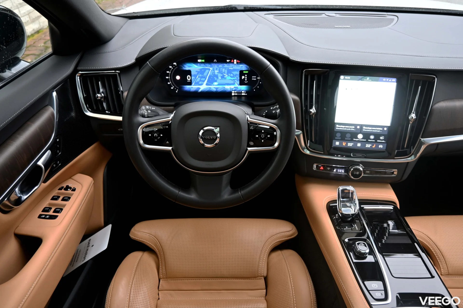 Volvo V90 AWD H&K LUXURY ULTIMATE DARK INTELLI XENIUM FULL 2 293kW