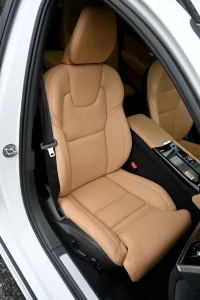 Volvo V90 AWD H&K LUXURY ULTIMATE DARK INTELLI XENIUM FULL 2 293kW thumbnail