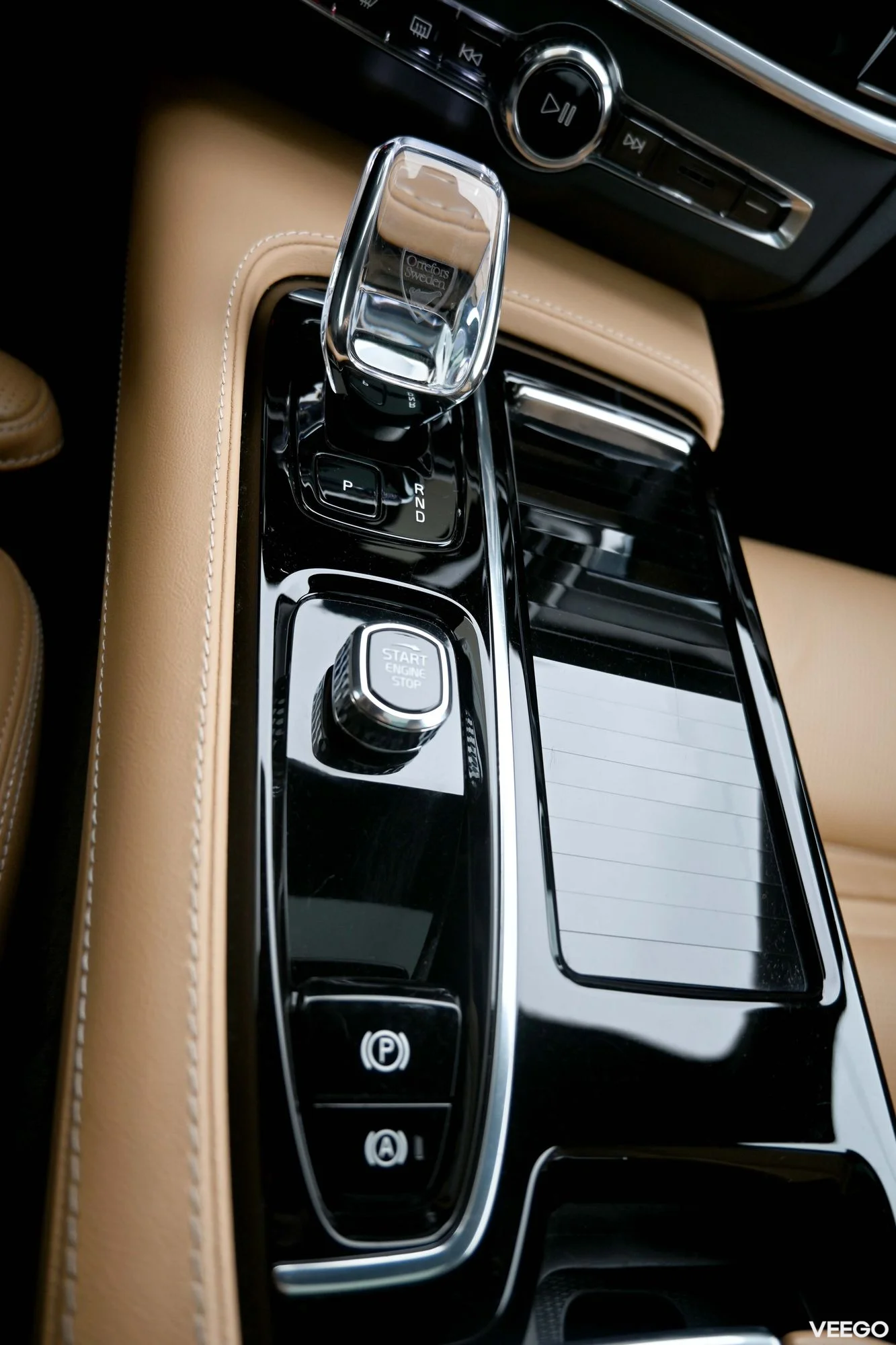 Volvo V90 AWD H&K LUXURY ULTIMATE DARK INTELLI XENIUM FULL 2 293kW