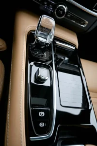 Volvo V90 AWD H&K LUXURY ULTIMATE DARK INTELLI XENIUM FULL 2 293kW thumbnail