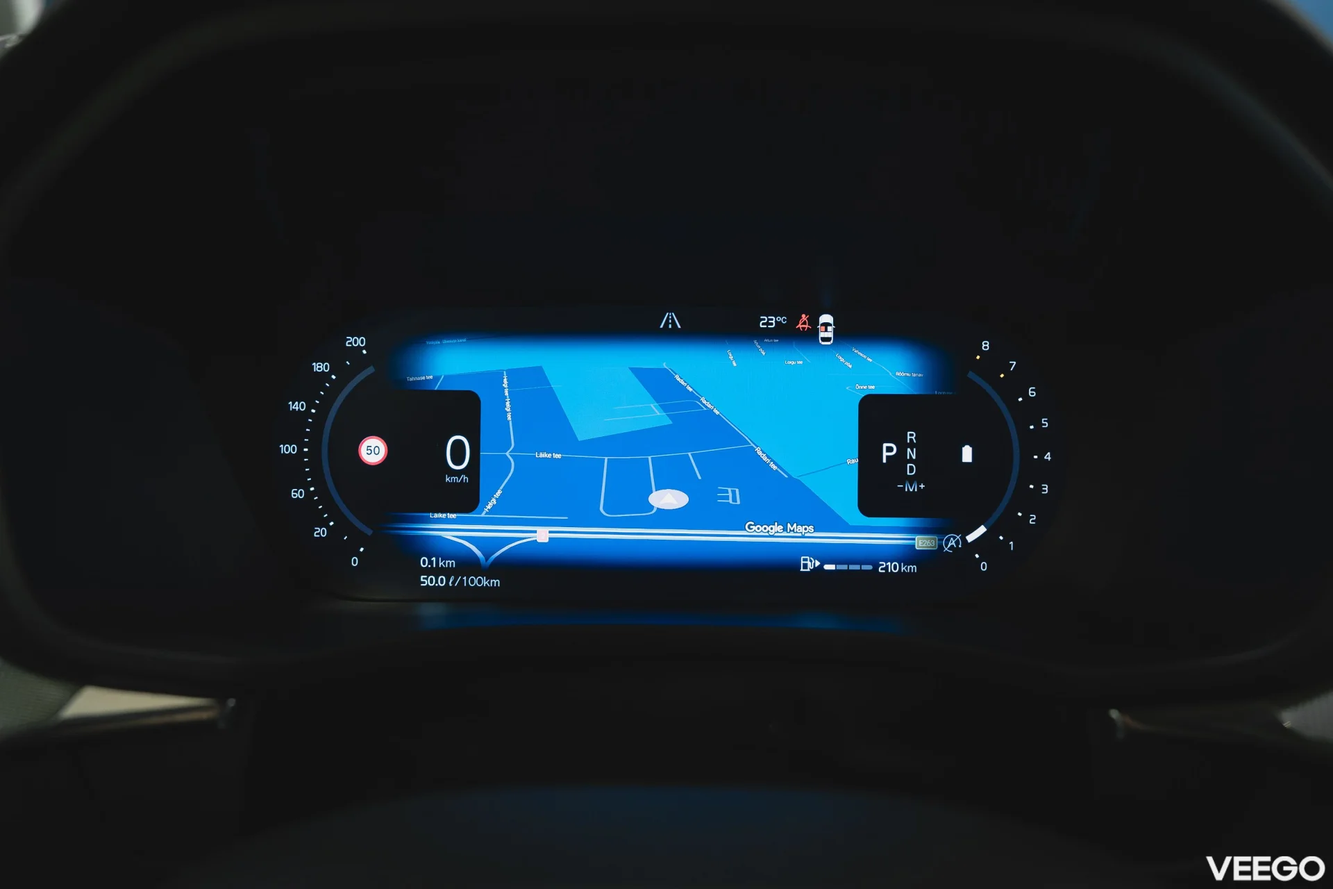 Volvo XC60 2.0 B4 Mild-Hybrid Plus Dark 2WD 2 145kW
