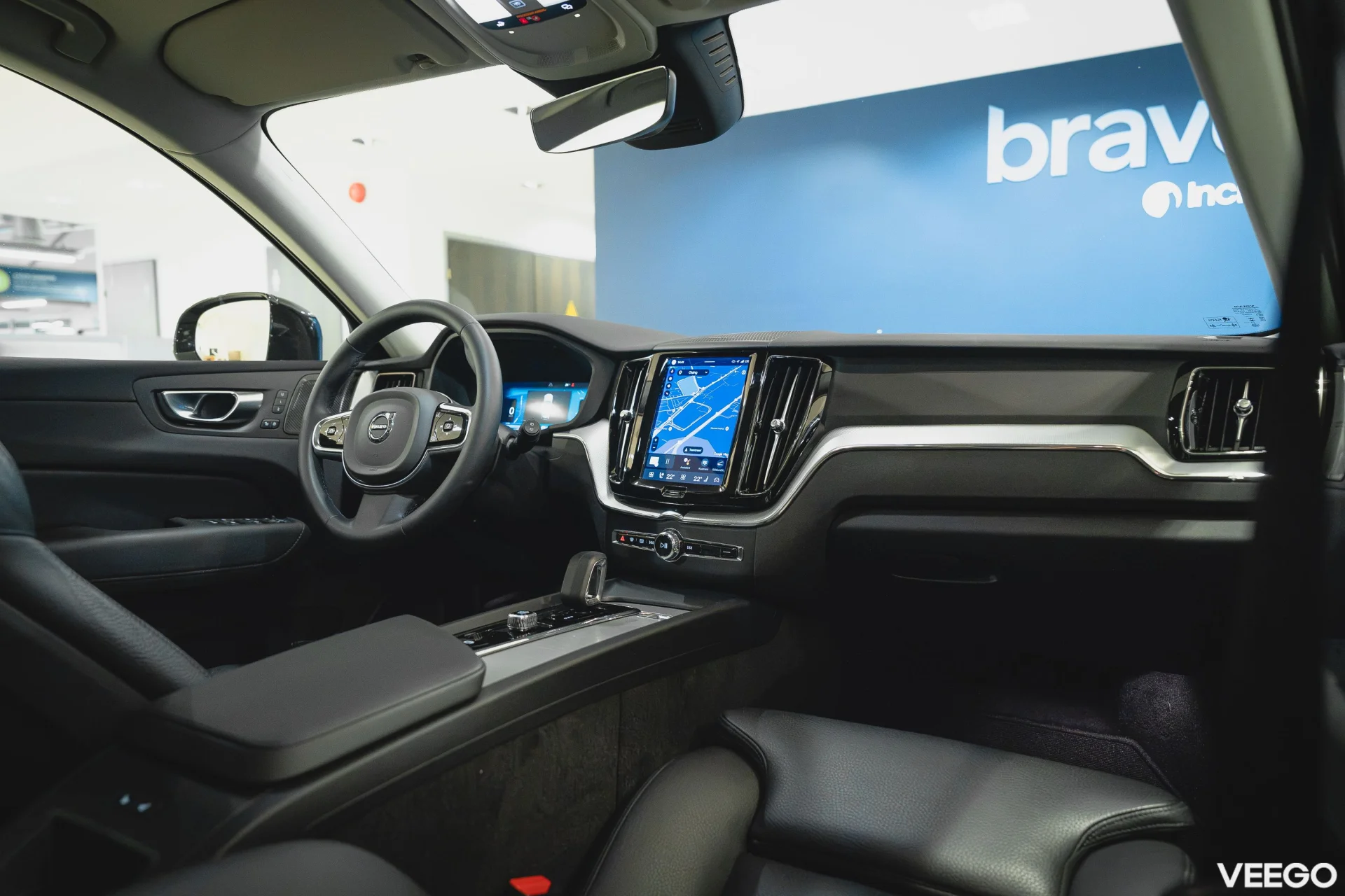 Volvo XC60 2.0 B4 Mild-Hybrid Plus Dark 2WD 2 145kW