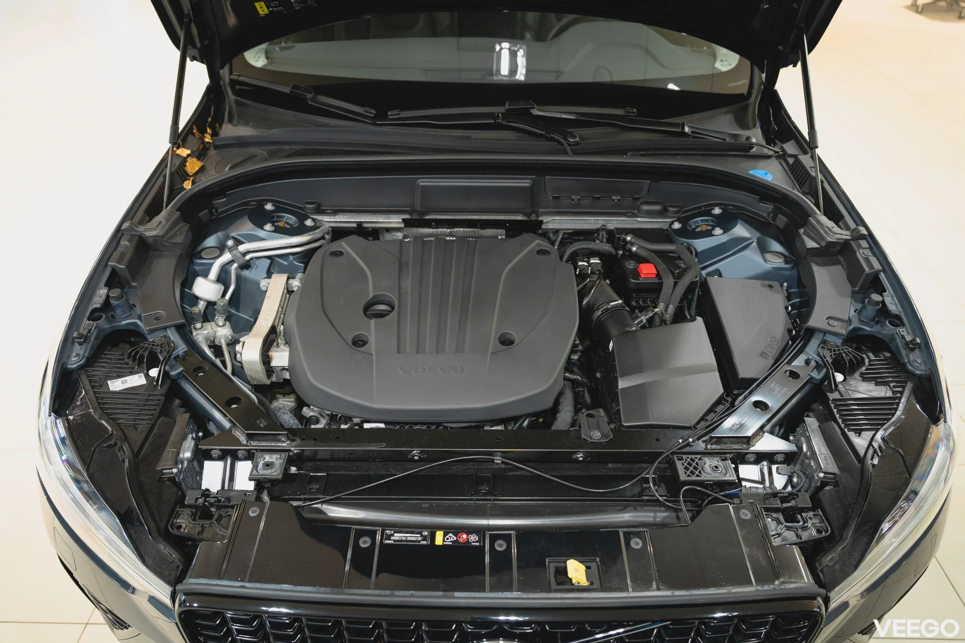 Volvo XC60 2.0 B4 Mild-Hybrid Plus Dark 2WD 2 145kW