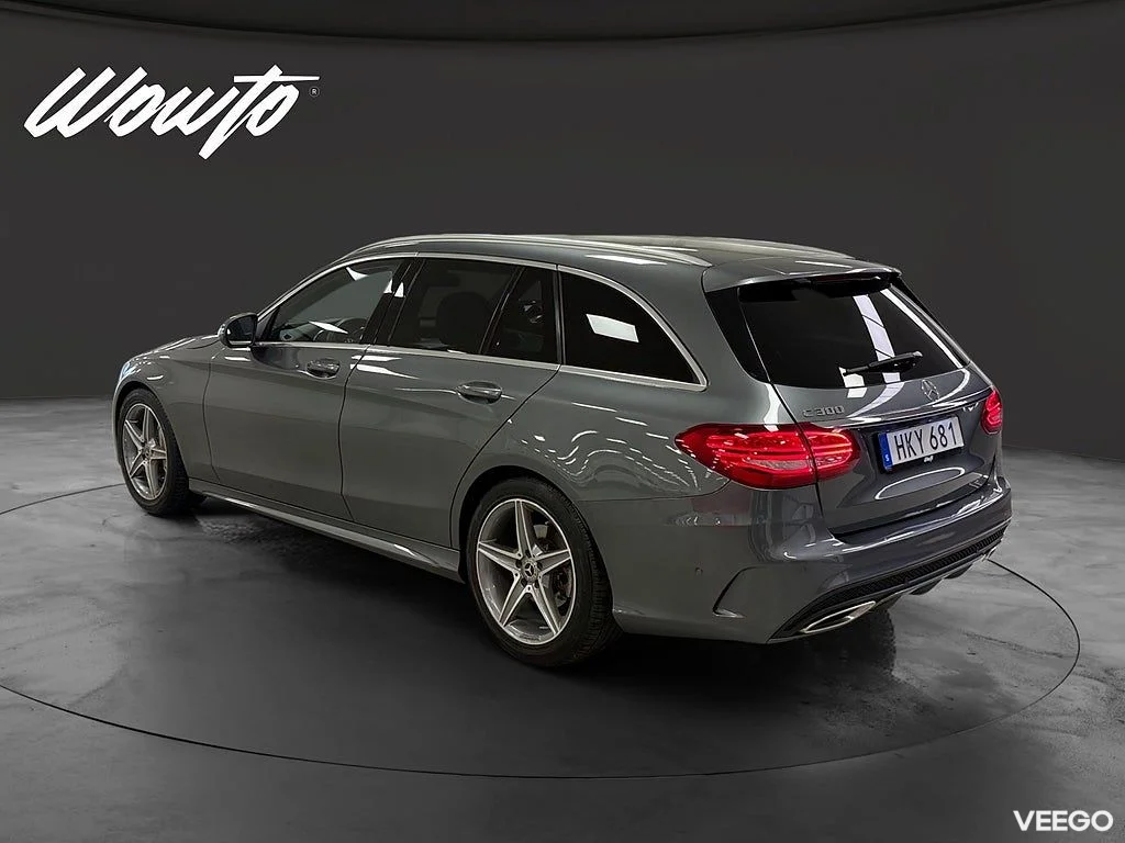 Mercedes-Benz C300 300 T 245HK AMG /B-Kamera 180kW