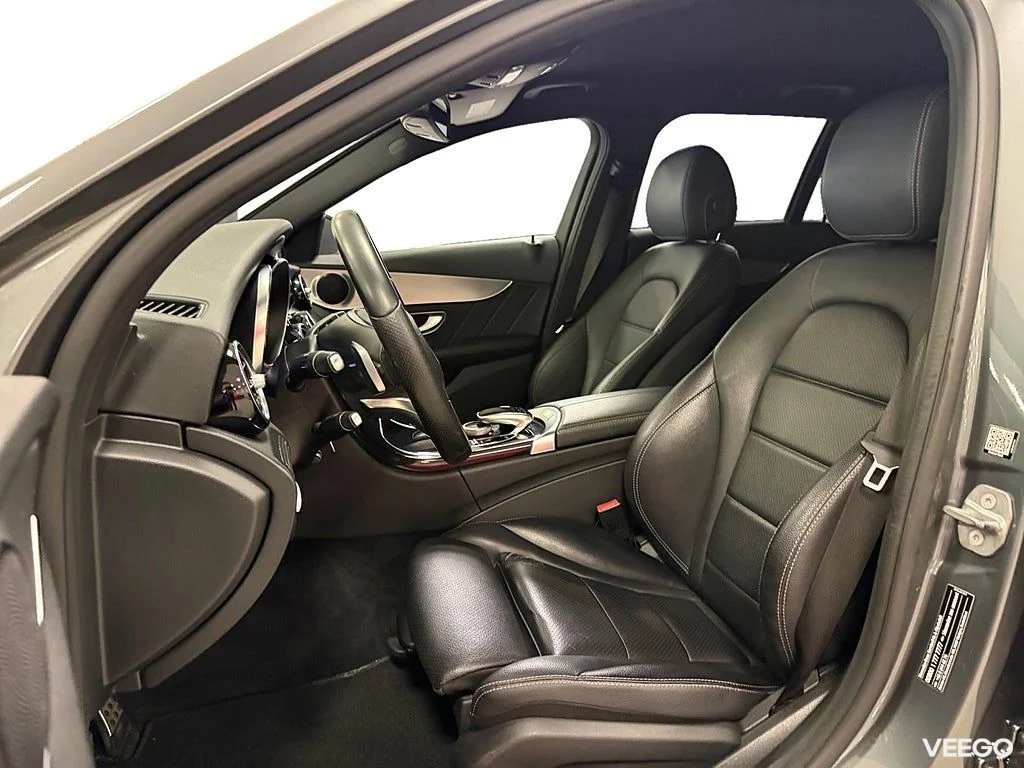 Mercedes-Benz C300 300 T 245HK AMG /B-Kamera 180kW
