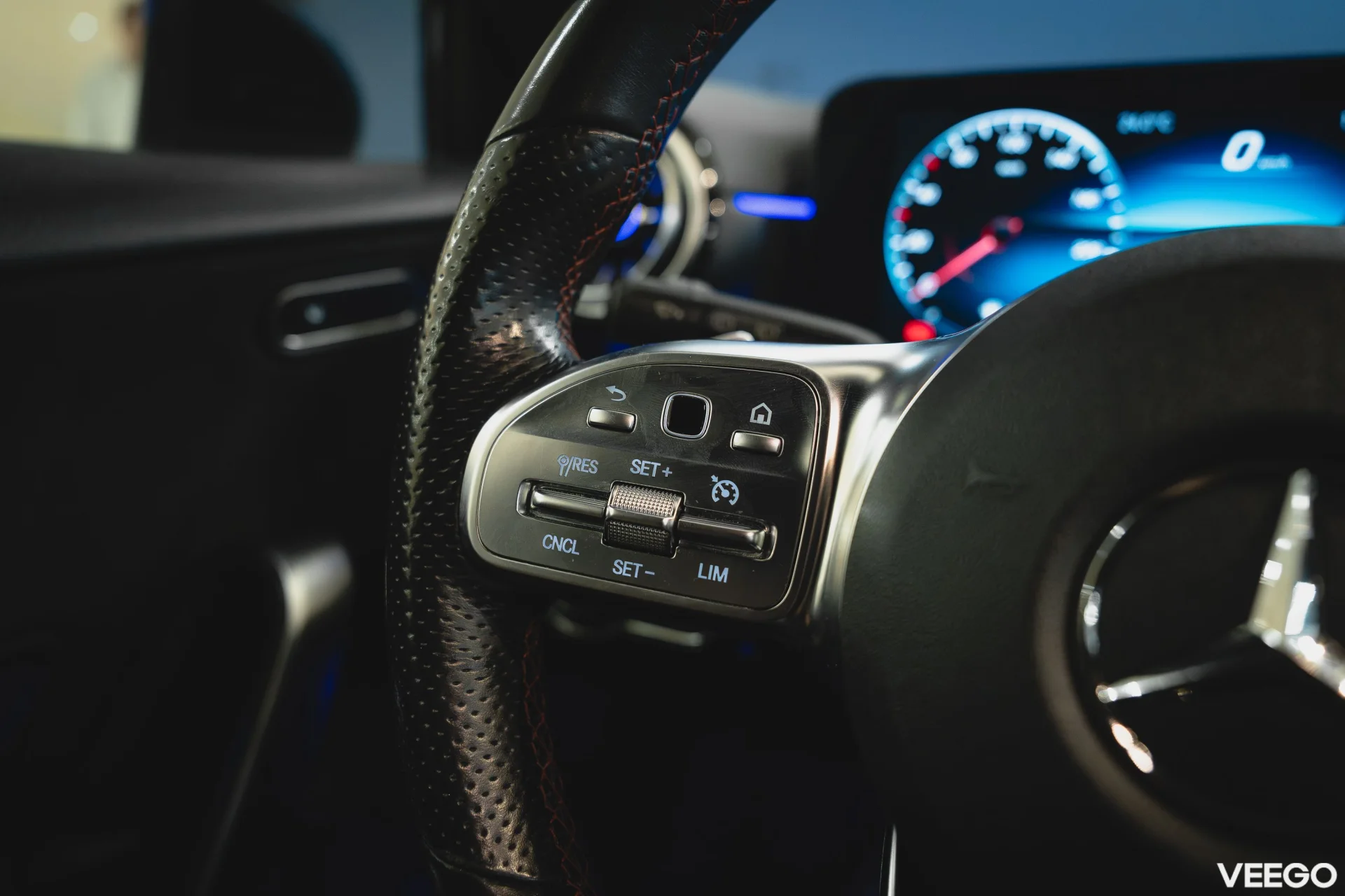 Mercedes-Benz A180 AMG 1.3 100kW