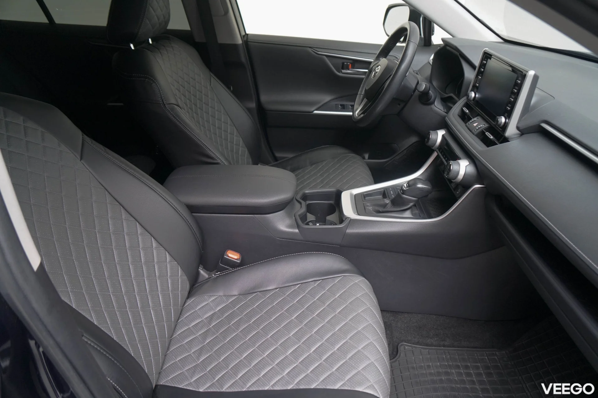 Toyota RAV4 Dynamic Force Luxury 2 129kW