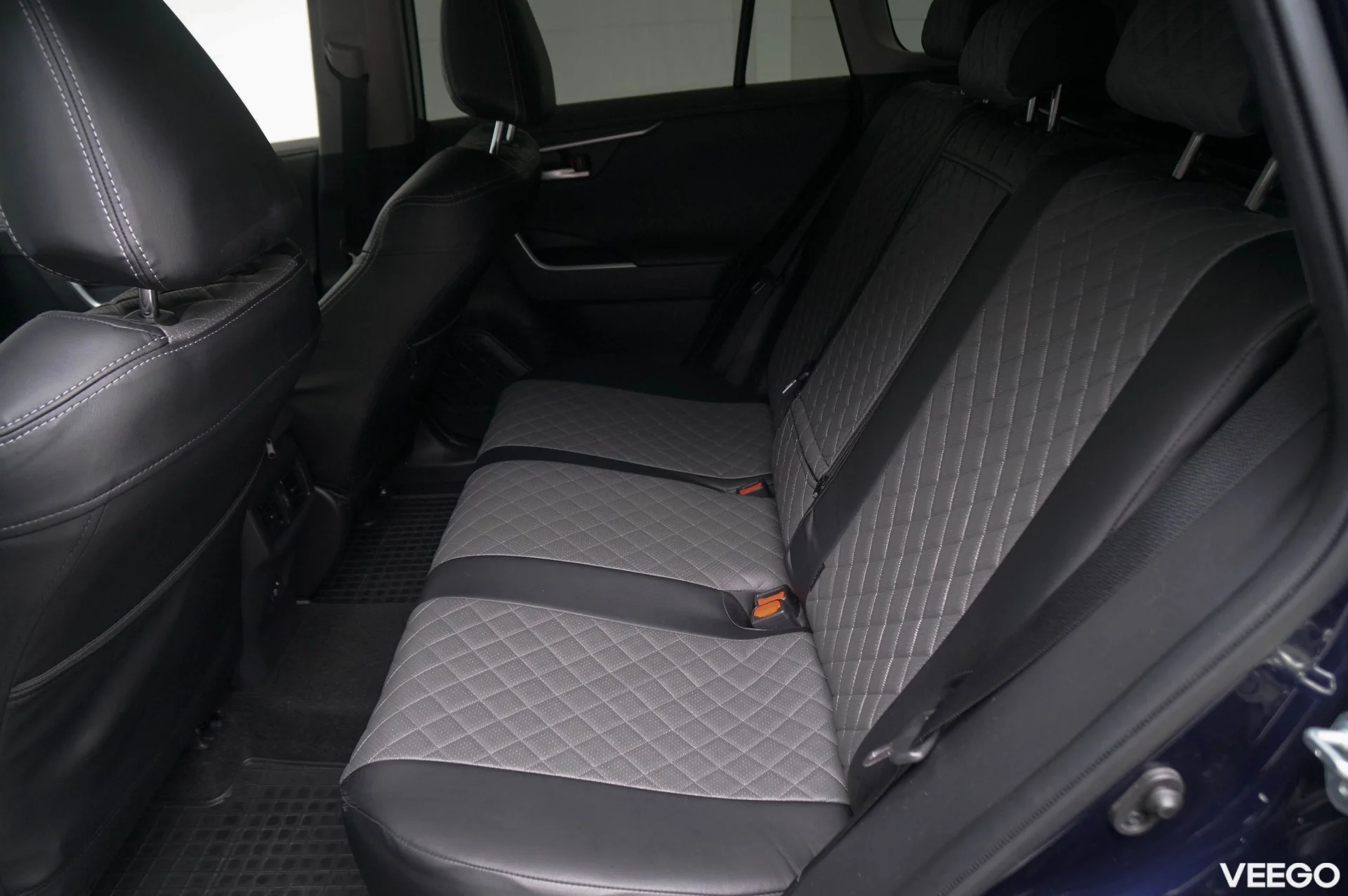 Toyota RAV4 Dynamic Force Luxury 2 129kW