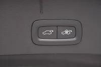 Volvo XC40 T4 Recharge Plug-In Hybrid 1.5 155kW thumbnail